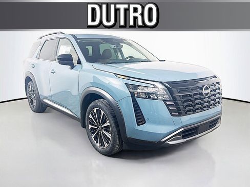 New 2026 Nissan Pathfinder Platinum image 1