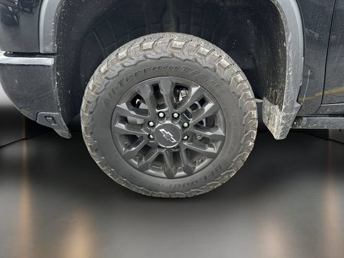 Used 2026 Chevrolet Silverado 2500 LTZ w/ Trail Boss Package AWD/4WD image 7