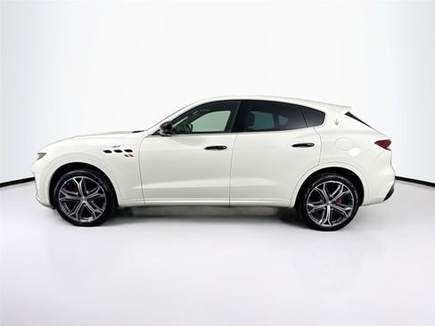 Used 2022 Maserati Levante GT image 9