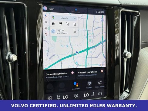 Certified 2023 Volvo XC60 B5 Ultimate w/ Climate Package image 23