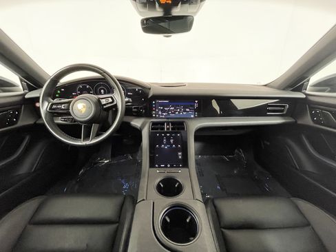 Used 2022 Porsche Taycan image 13