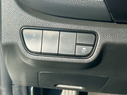 Certified 2024 Kia Seltos X-Line AWD/4WD image 10