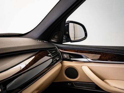 Used 2017 BMW X5 xDrive35i image 32