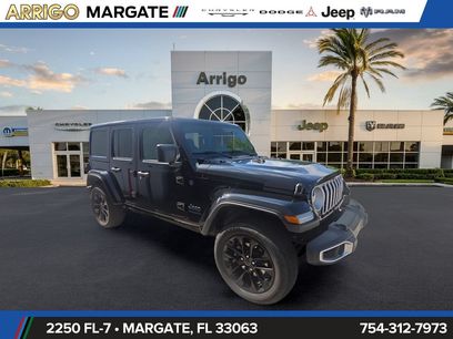 Used 2025 Jeep Wrangler Unlimited Sahara w/ Safety Group