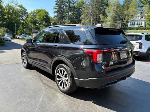 Used 2025 Ford Explorer ST-Line AWD/4WD image 10