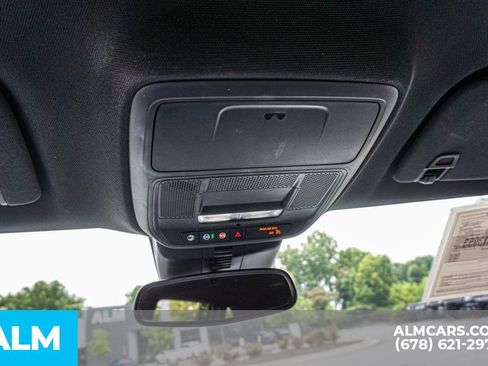 Used 2025 Buick Enclave Preferred FWD image 34