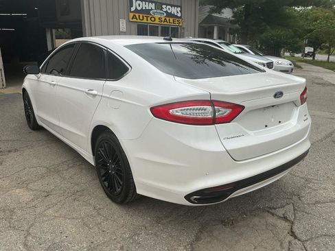 Used 2016 Ford Fusion SE w/ Equipment Group 202A FWD image 5
