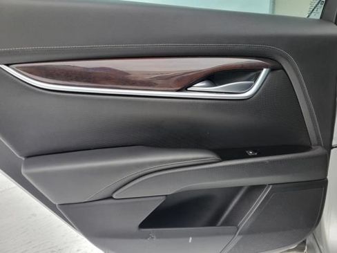 Used 2017 Cadillac XTS Luxury FWD image 7