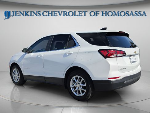 Used 2024 Chevrolet Equinox LT w/ LPO, Cargo Package FWD image 8