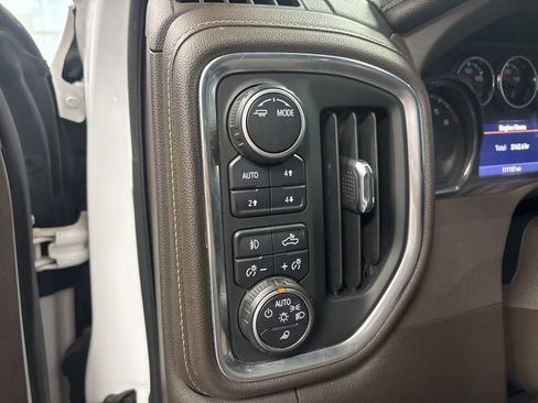 Used 2022 Chevrolet Silverado 1500 LTZ AWD/4WD image 14