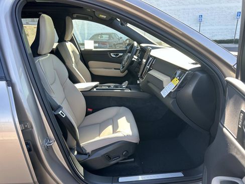 New 2026 Volvo XC60 T8 Plus w/ Protection Package Premier image 20