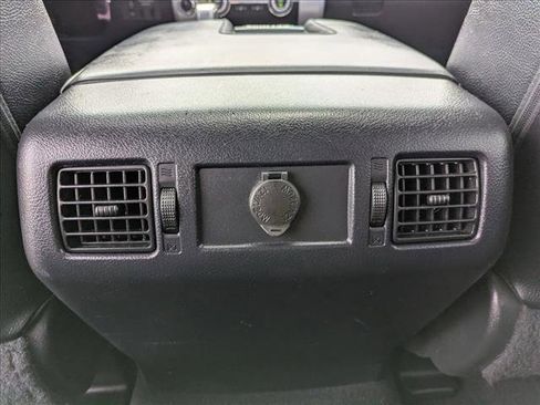 Used 2017 Toyota Tundra Limited w/ Limited Premium Package AWD/4WD image 18