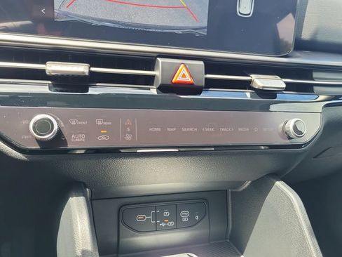 New 2026 Kia Sportage SX FWD image 23