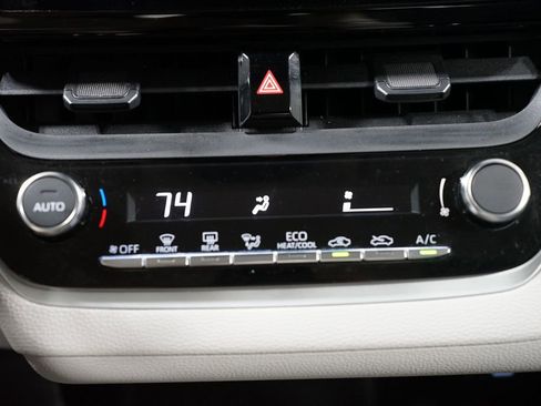 Certified 2023 Toyota Corolla LE image 20