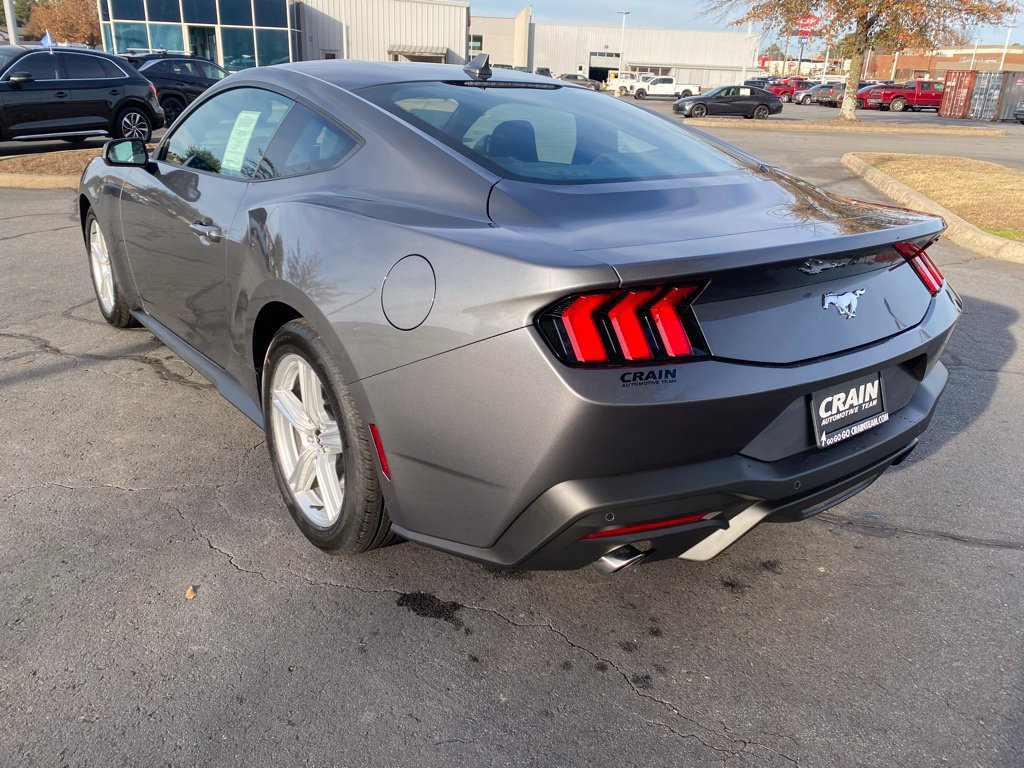 New 2026 Ford Mustang Coupe RWD image 5