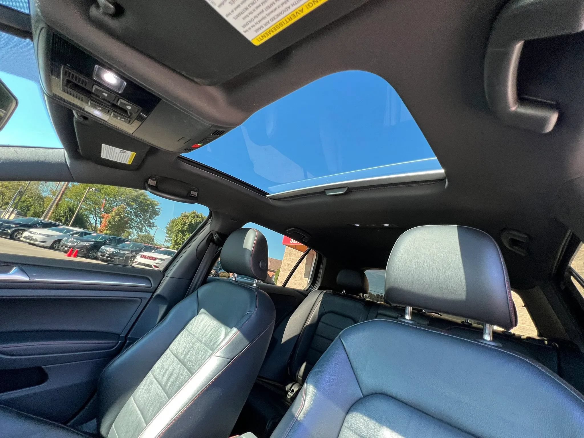 Used 2019 Volkswagen GTI SE FWD image 20