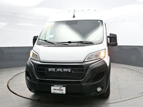 Used 2025 RAM ProMaster 2500 w/ Convenience Group image 2