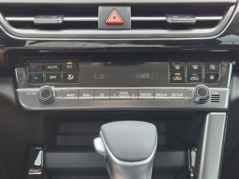 New 2026 Kia Seltos S FWD image 16
