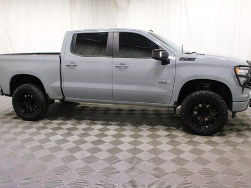 Used 2025 Chevrolet Silverado 1500 RST AWD/4WD image 28