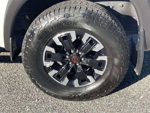 Certified 2023 Nissan Frontier PRO-4X w/ Technology Package image 10