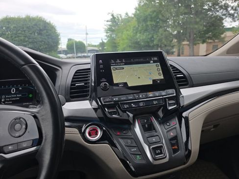 Used 2023 Honda Odyssey Touring image 20