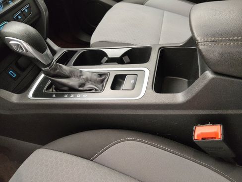 Used 2018 Ford Escape SE FWD image 26
