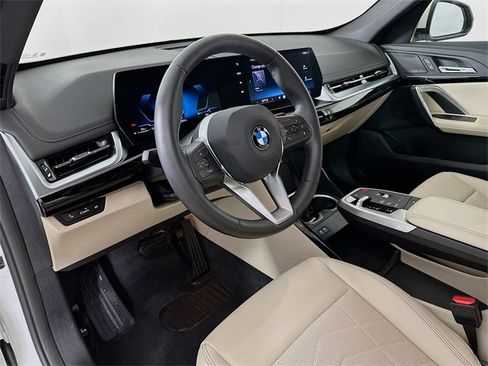 Used 2025 BMW X1 xDrive28i w/ Convenience Package image 19