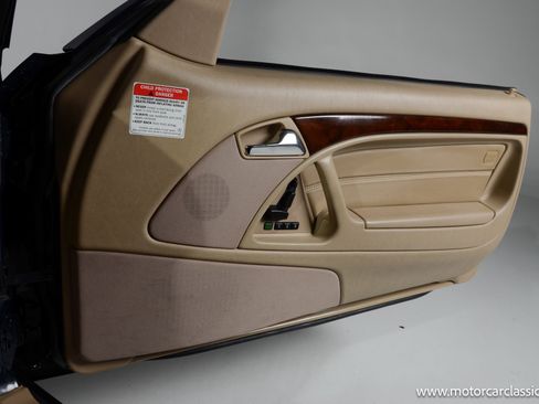 Used 1996 Mercedes-Benz SL 320 image 37