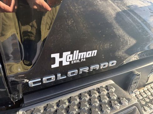 Used 2024 Chevrolet Colorado LT w/ LT Convenience Package III image 13