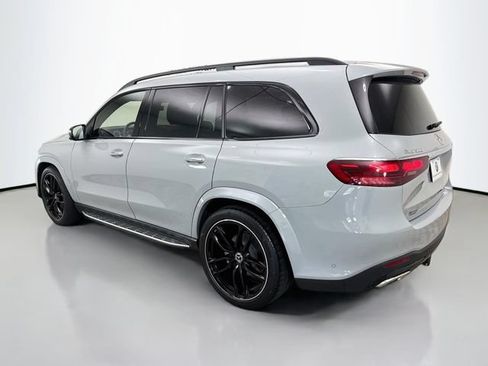 Used 2024 Mercedes-Benz GLS 580 4MATIC image 5