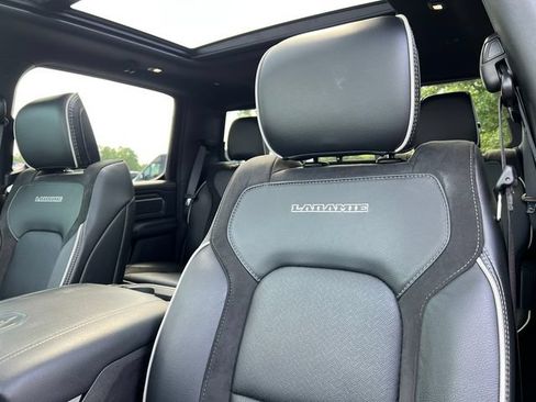 Used 2025 RAM 1500 Laramie w/ Sport Appearance Package AWD/4WD image 15