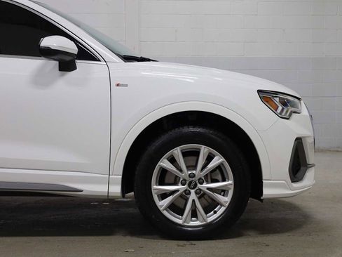 Used 2023 Audi Q3 2.0T Premium w/ Convenience Package image 11