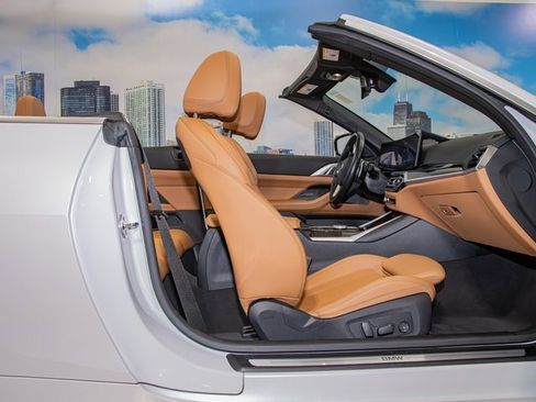 Certified 2024 BMW 430i Convertible w/ Convenience Package image 23