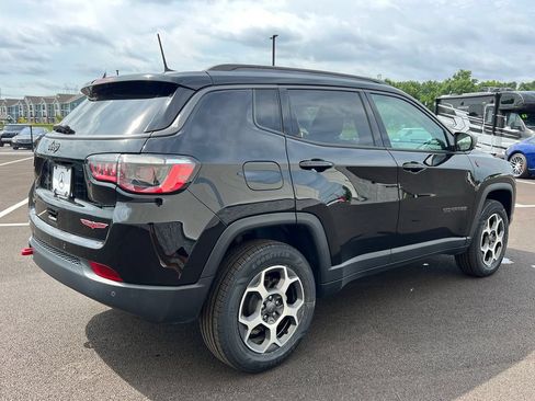 Used 2022 Jeep Compass Trailhawk w/ Trailhawk Convenience Group AWD/4WD image 8