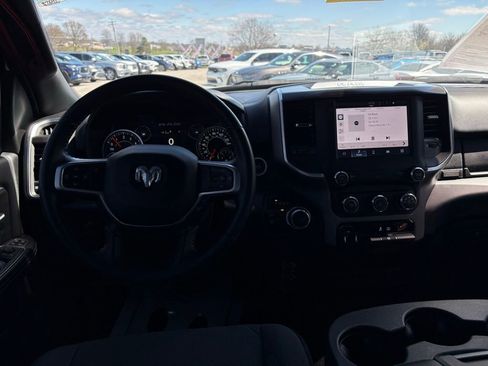 Used 2024 RAM 2500 Big Horn AWD/4WD image 25