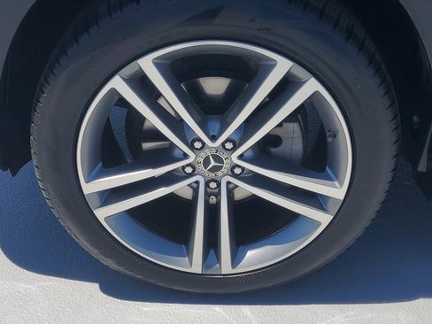 Used 2022 Mercedes-Benz GLE 350 image 4