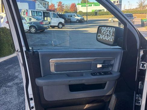 Used 2013 RAM 1500 Classic SLT image 24