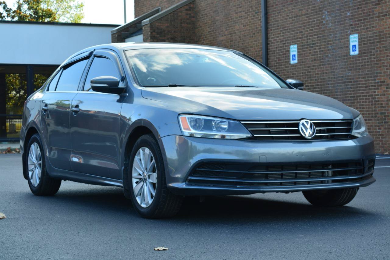 Used 2016 Volkswagen Jetta SE FWD image 3