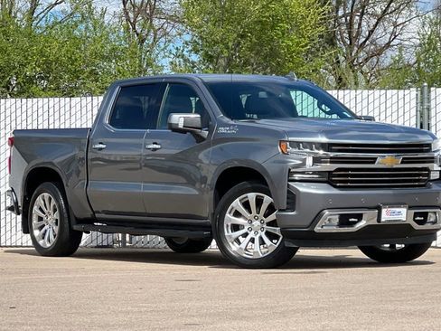 Used 2022 Chevrolet Silverado 1500 High Country AWD/4WD image 2