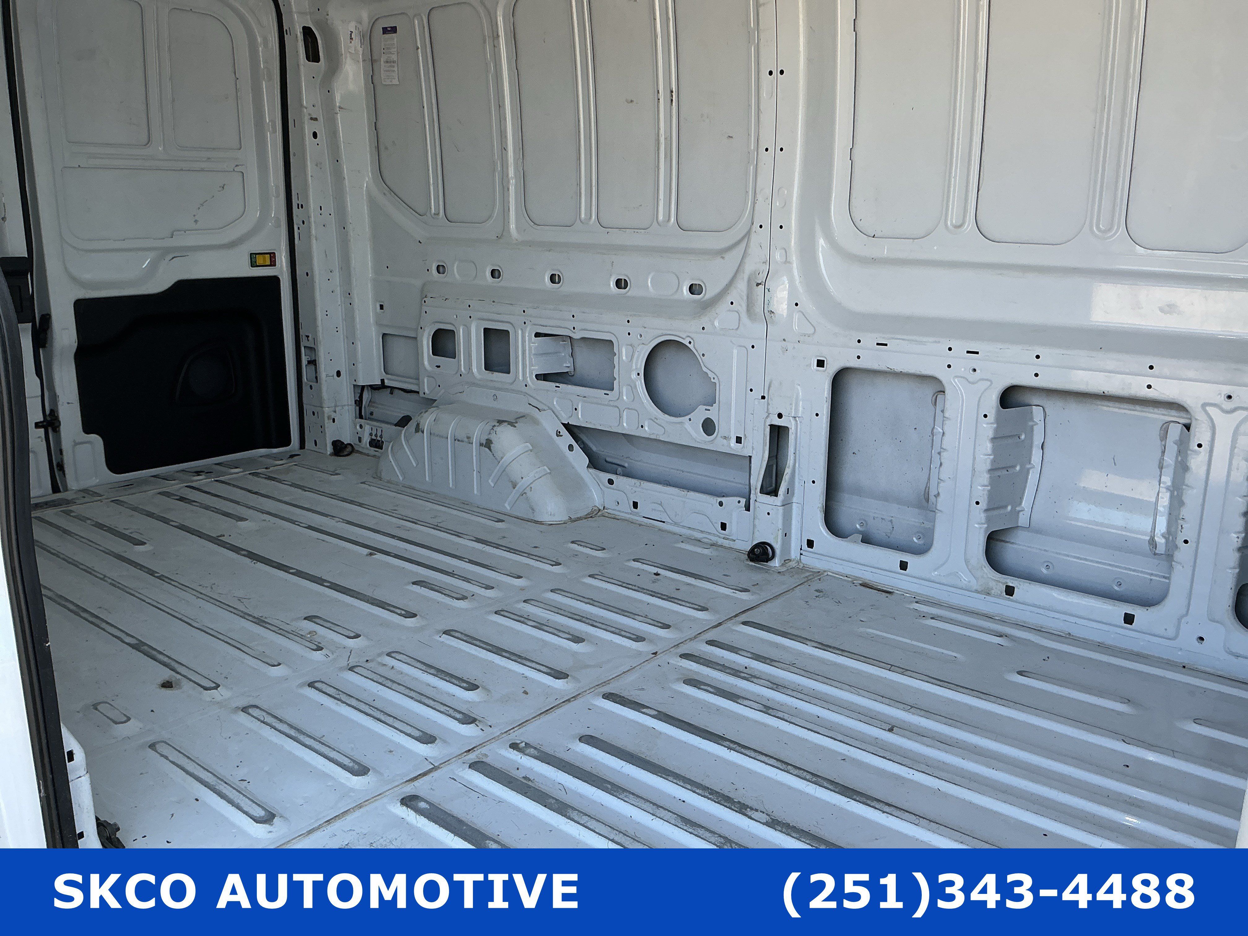 Used 2025 Ford Transit 250 148 Medium Roof RWD image 14
