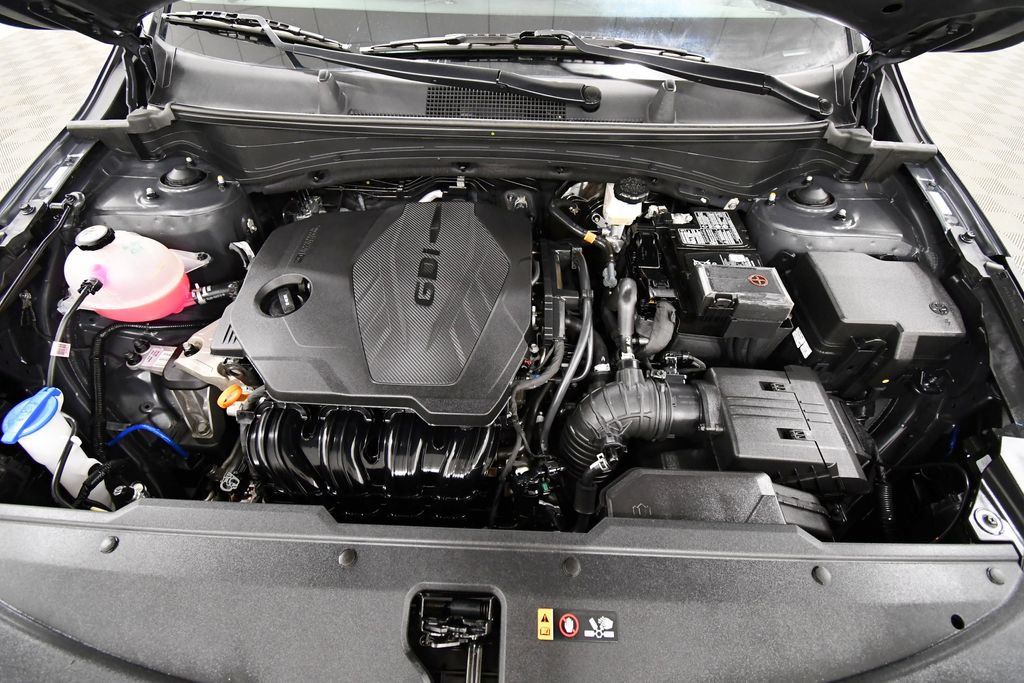 Certified 2025 Kia Sportage EX AWD/4WD image 12