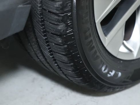 Certified 2019 Toyota RAV4 Limited image 37