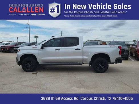 Used 2022 Chevrolet Silverado 1500 LT Trail Boss w/ Safety Package AWD/4WD image 11