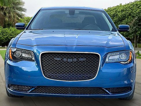 Used 2023 Chrysler 300 Touring L RWD image 2