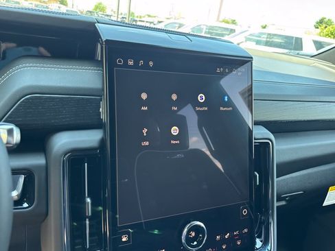 New 2026 GMC Yukon XL AT4 Ultimate w/ LPO, Illumination Package AWD/4WD image 41