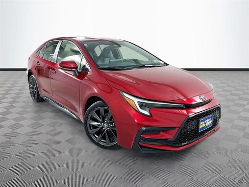 Used 2023 Toyota Corolla SE FWD image 1
