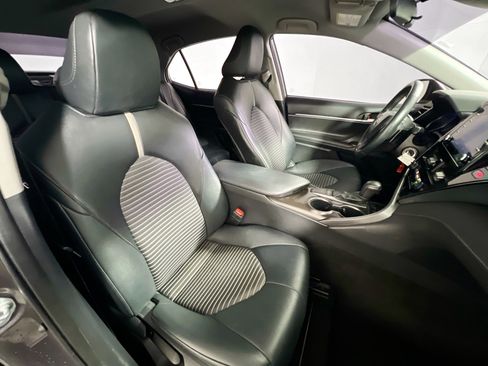 Used 2023 Toyota Camry SE image 30