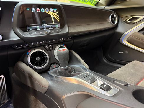 Used 2017 Chevrolet Camaro ZL1 image 33