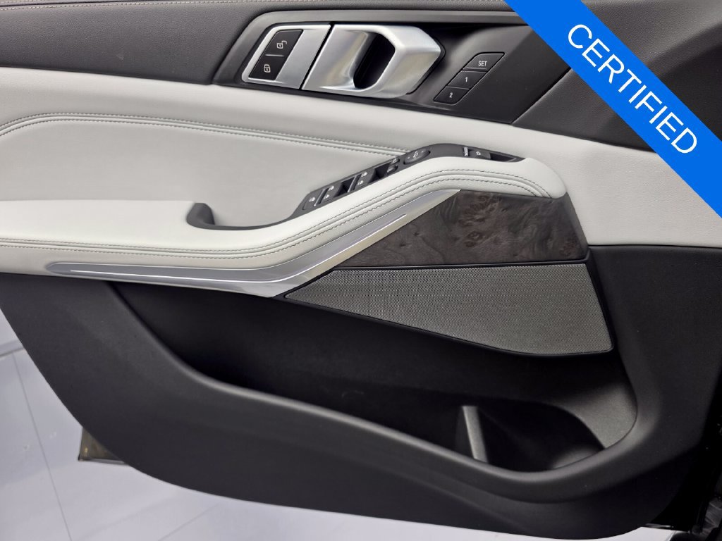 Certified 2025 BMW X5 sDrive40i w/ Premium Package RWD image 25