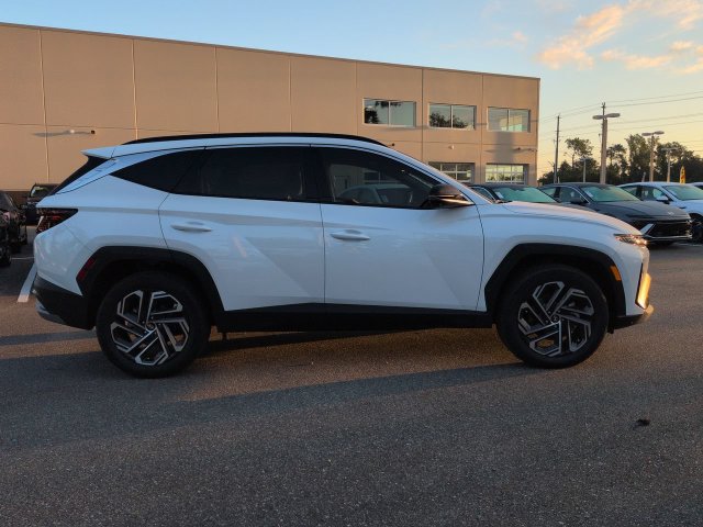 Used 2026 Hyundai Tucson Limited AWD/4WD image 4